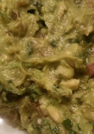 A picture of Grilled Guacamole.