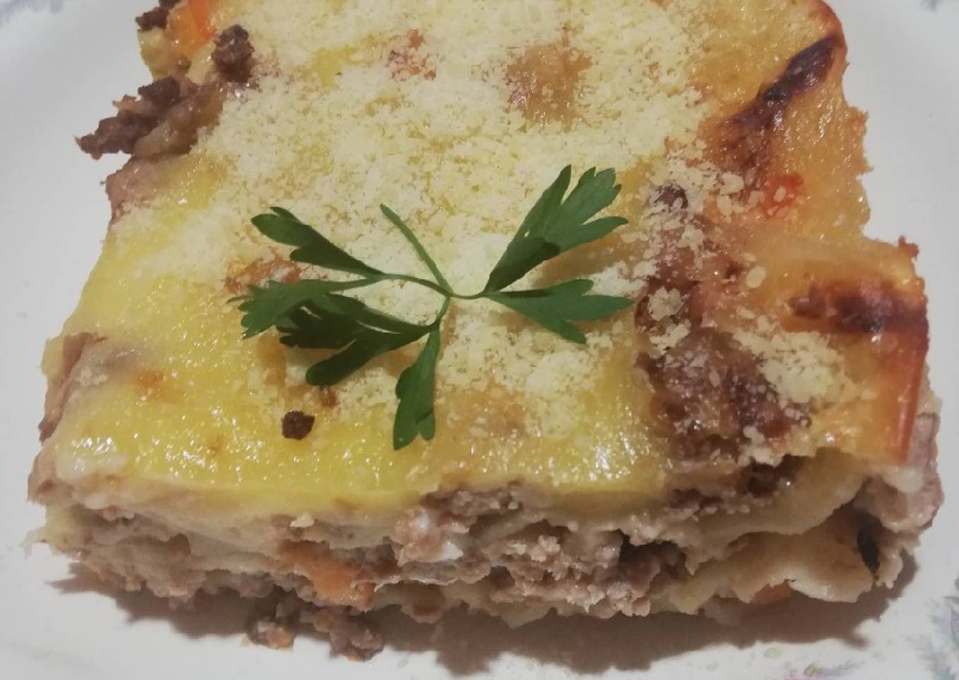 Lasaña con salsa bechamel