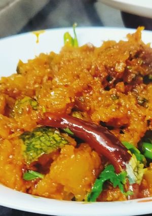 भंडारे वाली कद्दू की खट्टी मीठी सब्जी (bhandare wali kaddu ki khatti meethi sabzi recipe in HIndi) रेसिपी मुख्य फोटो