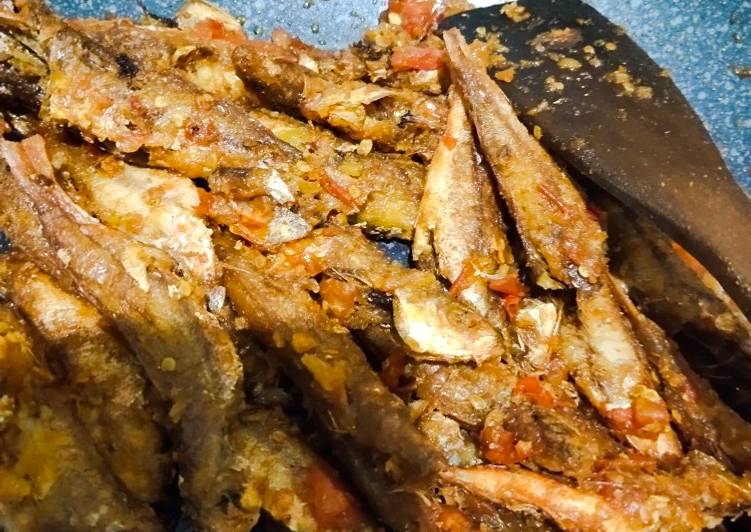 Cara Bikin Ikan goreng bumbu kuning Anti Gagal