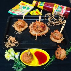 Maggi Pakoras Katoris A picture of Maggi Pakoras Katoris.