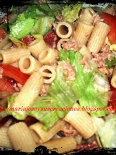 Una foto de Ensalada con macarrones integrales