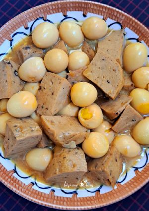 Hình của món Chả lụa kho trứng cút.