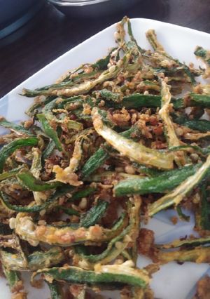 क्रिस्पी भिंडी (crispy bhindi recipe in Hindi) रेसिपी मुख्य फोटो