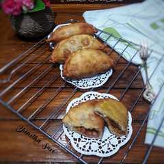 Pizza Goreng (No Oven No Mixer) রেসিপির প্রধান ছবি