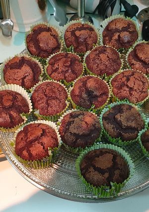 Una foto de Magdalenas de chocolate sin gluten y sin huevo