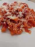 Fettuccine de tomate en salsa de 🍅y jamón Serrano #camino