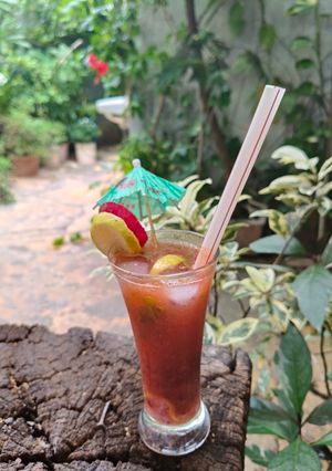 A picture of Plum mojito.