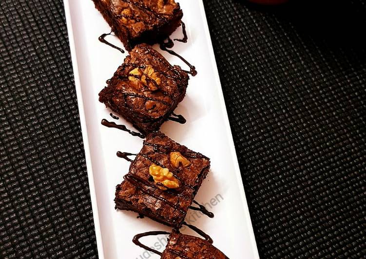 Recipe of Perfect Choco fudge walnut Brownie