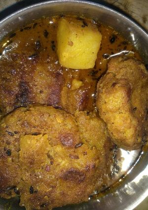 A picture of Raw banana kofta curry.