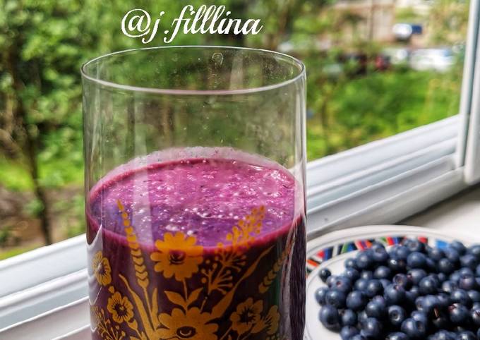 Черничный коктейль