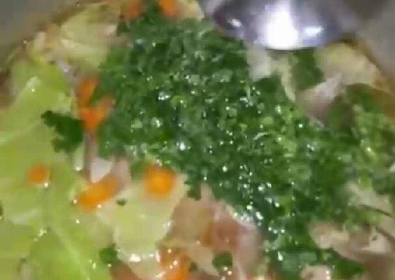 Sop ayam sayur tanpa MSG