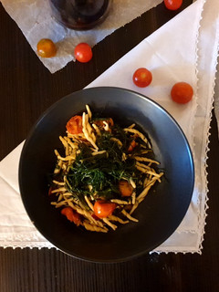 Foto di Trofie fresche di farro con agretti e pomodorini