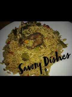 A picture of Jollof rice.