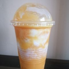 A picture of Mango Yoghurt Milkshake.