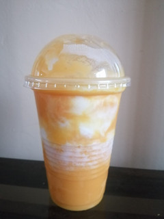 A picture of Mango Yoghurt Milkshake.