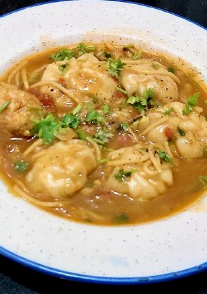 A picture of Momo Thupka with Meatballs.