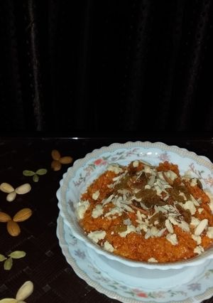 गाजर का हलवा (Gajar ka halwa recipe in hindi) रेसिपी मुख्य फोटो