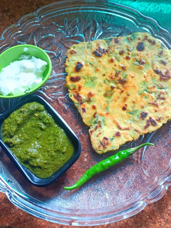 बेसन मेथी पराठा (besan methi paratha recipe in Hindi) रेसिपी मुख्य फोटो