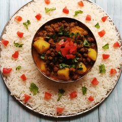A picture of Kala Chana and Potato with Basmati Rice.