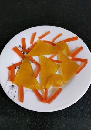 A picture of Aam papad.