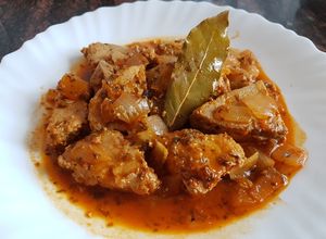Foto principal de Atún fresco en salsa de vino