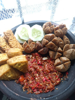 Foto resep Bakso goreng sambal penyet