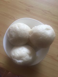 A picture of Steamed buns.