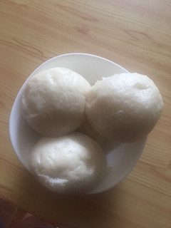 A picture of Steamed buns.