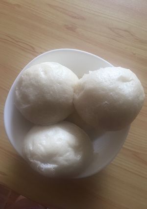 A picture of Steamed buns.