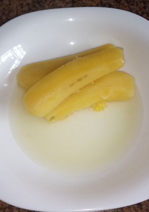 A picture of Salt boiled green bananas for breakfast.