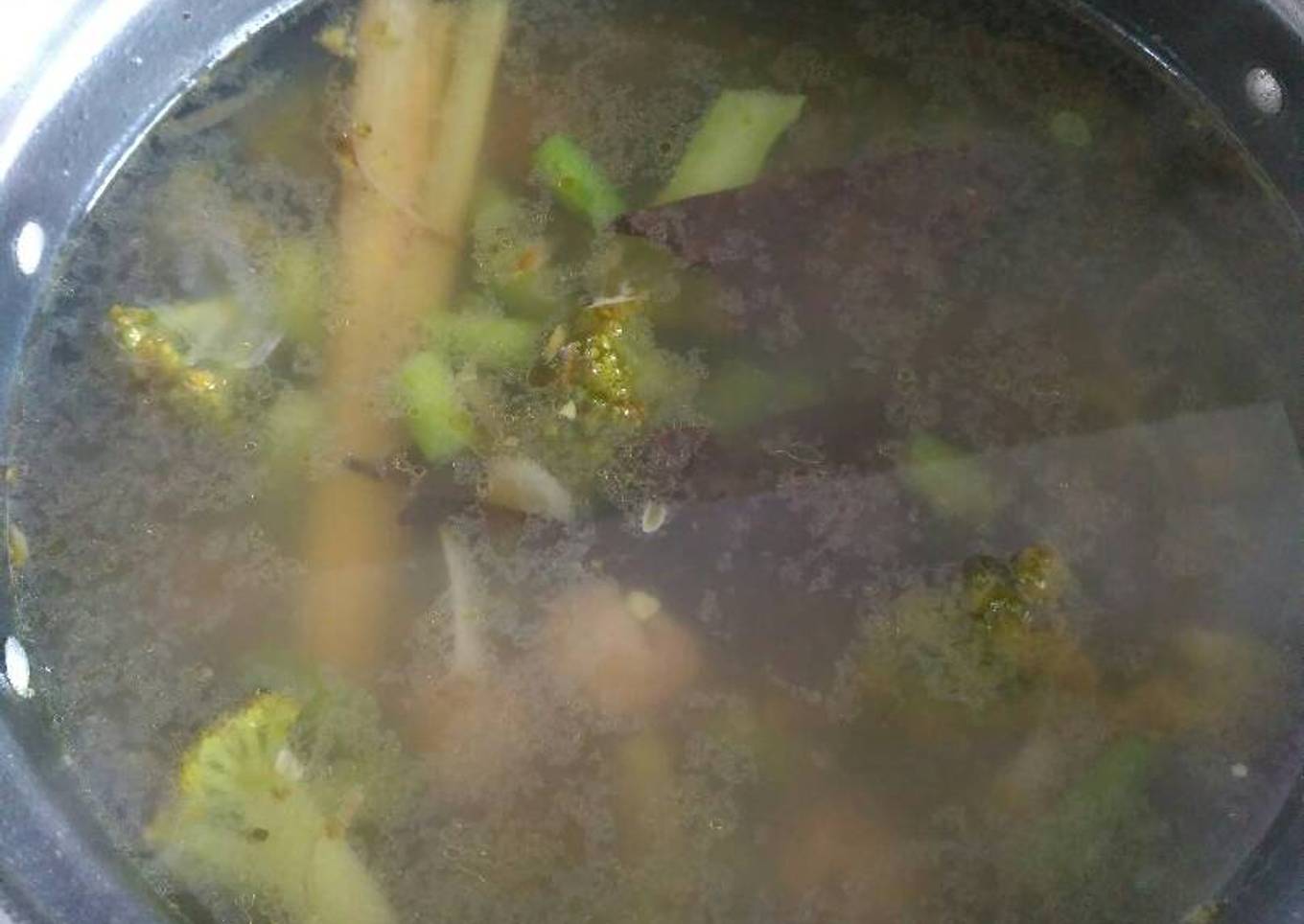 Soto Sayuran dan Bakso