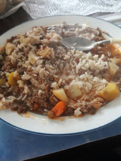 Una foto de Guiso de lentejas con carne picada