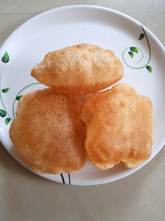 புஸ் புஸ் பூரி செய்முறை முக்கிய புகைப்படம்