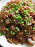 ‘Kimpira’ Konnyaku (Konjac) with Tuna