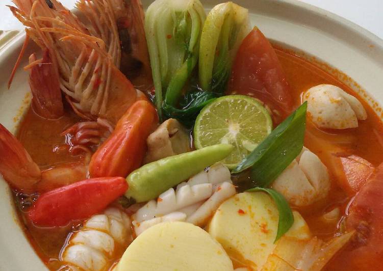 Seafood Steamboat