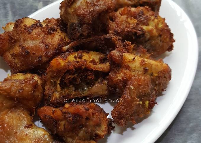 Resipi Ayam Goreng Serai Bawang Putih Oleh Erna Hezreen Hamzah Cookpad