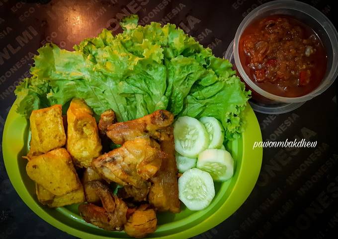 27. Ayam Goreng Sambel Terasi 🐔