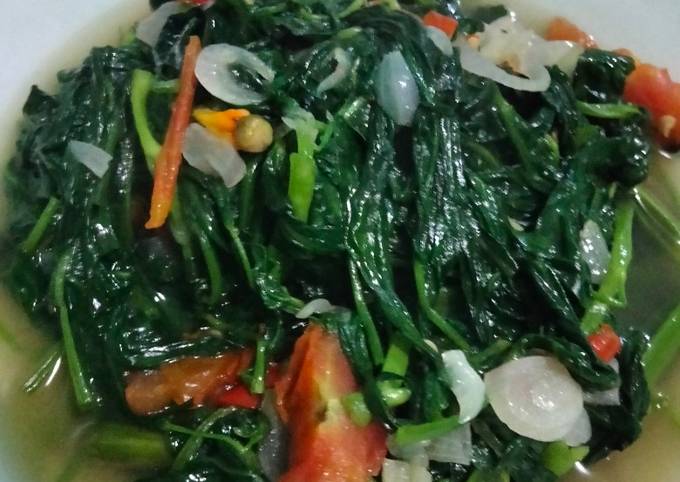 Tumis kangkung sederhana