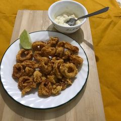A picture of Crispy squid rings.