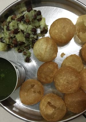 પાણીપૂરી (Panipuri Recipe In Gujarati) રેસીપી મુખ્ય ફોટો