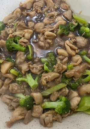 Foto resep Ayam brokoli teriyaki