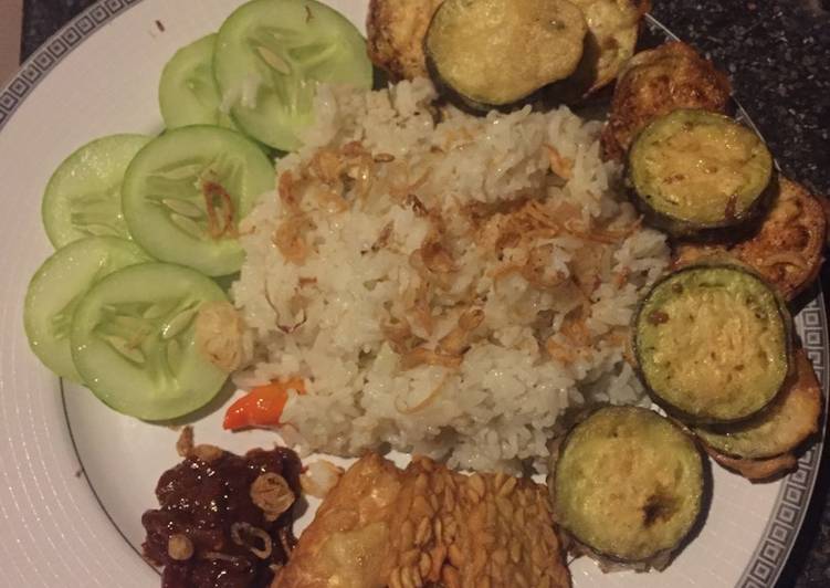 Nasi liwet rice cooker