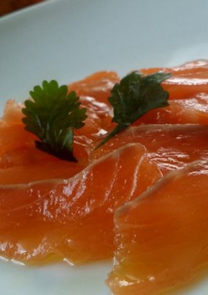 Una foto de Salmón marinado