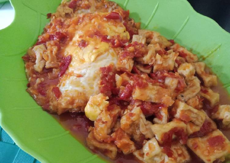 Tahu telor ceplok balado👌👌