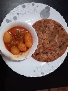 নিরামিষ আলু পরাটা(niramish aloo paratha recipe in Bengali) রেসিপির প্রধান ছবি