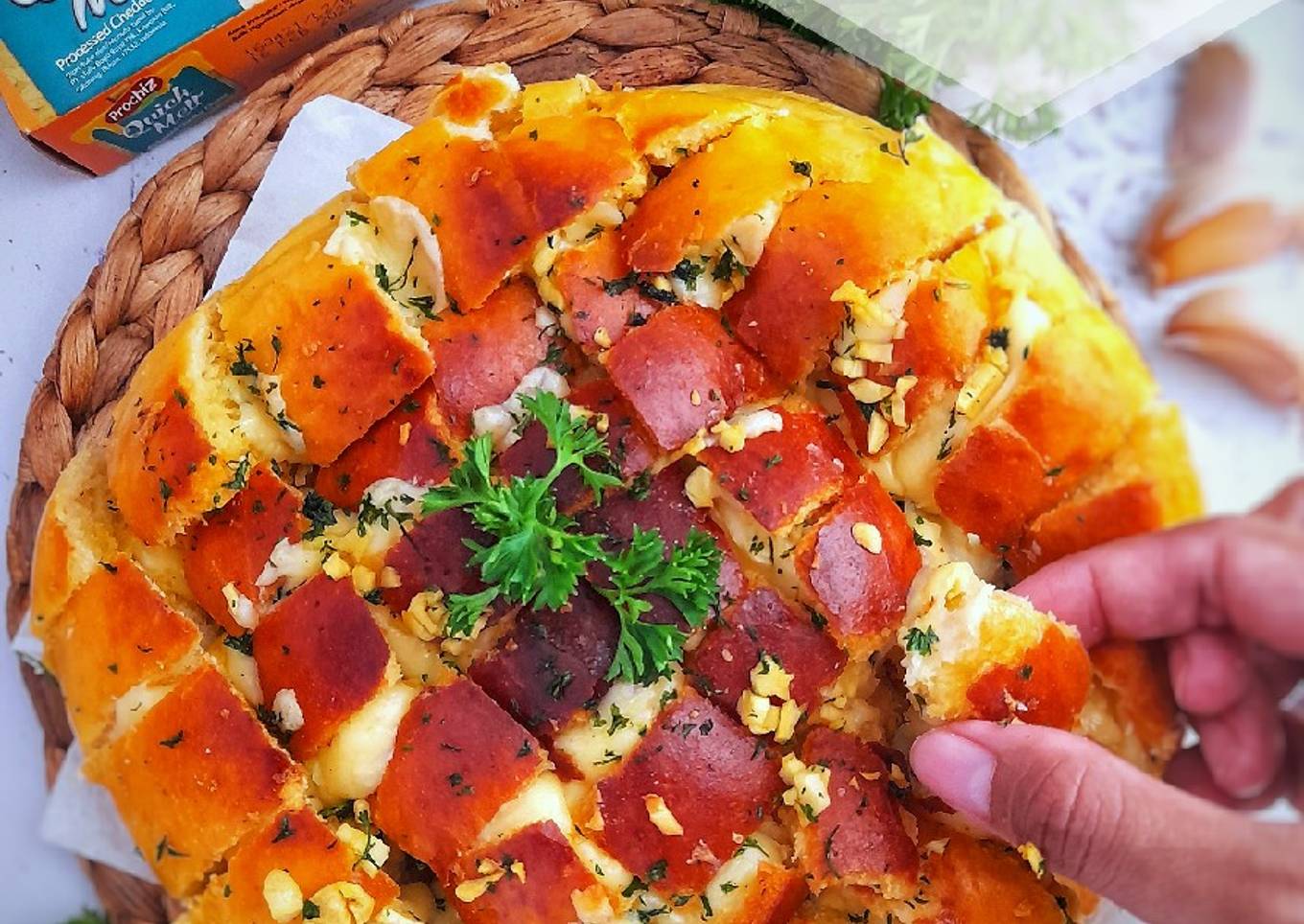 Korean garlic cheese bread