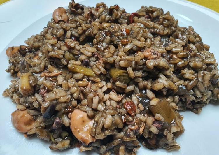 Arroz negro meloso