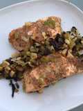 Pavés de saumon au poivron vert, citron confit et épices marocaines