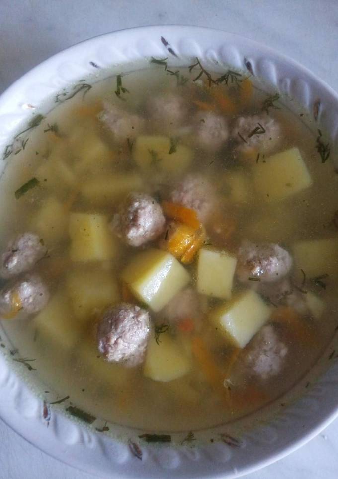 Суп с фрикадельками